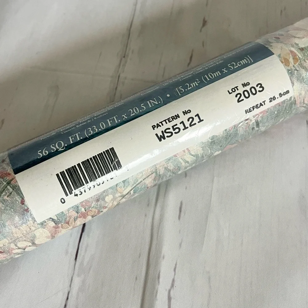 Vintage Borden Floral Wallpaper Roll Made in England WS5121 NWT Cottagecore